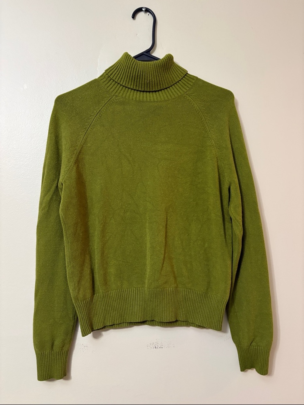 Covington Olive Green Ribbed Turtleneck Sweater